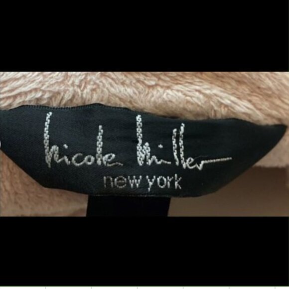 Nicole Miller New York Plush Bath Robe, Soft Pink, Cozy Loungewear, Size M - Picture 3 of 3